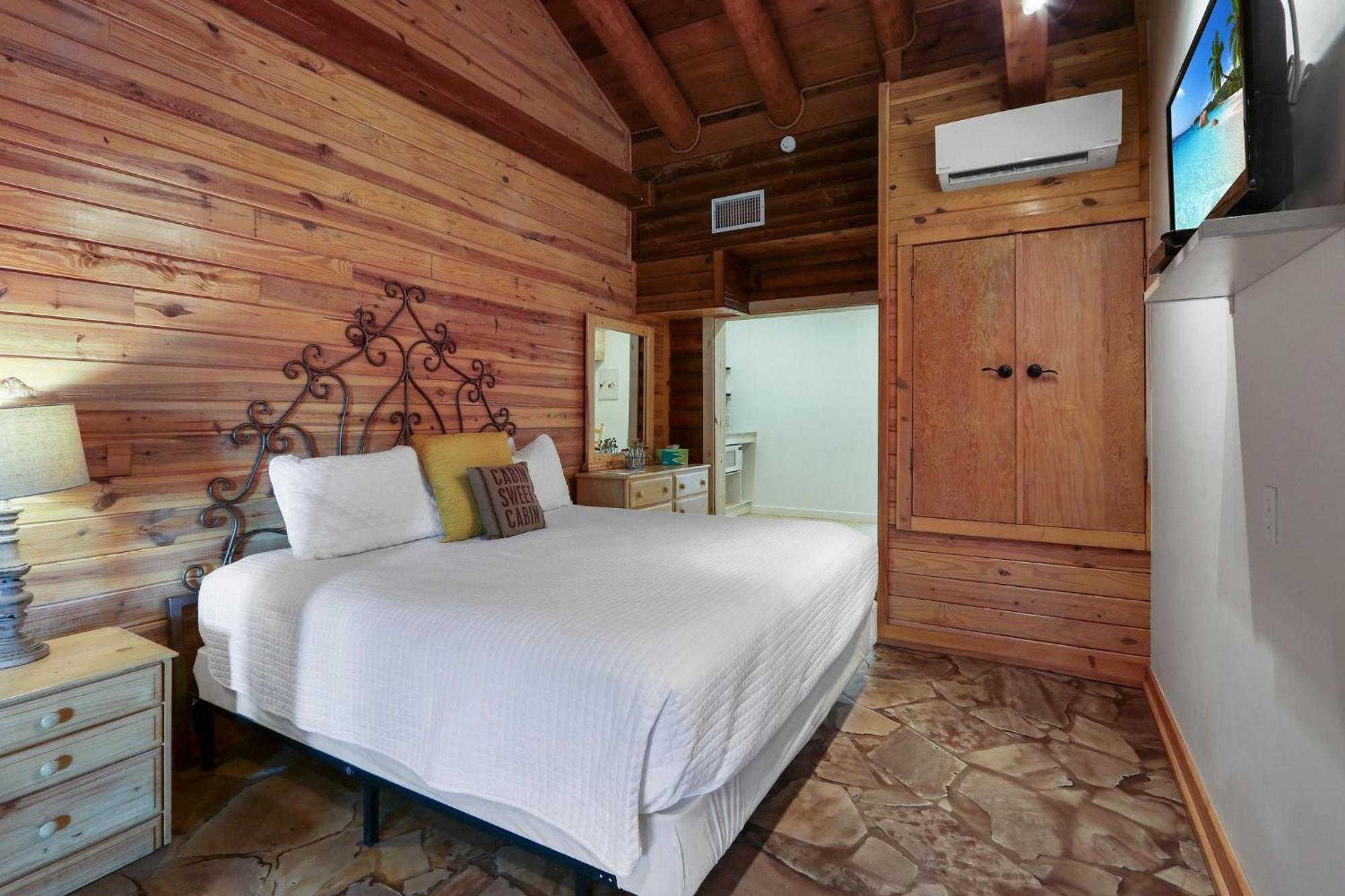 Wimberley Log Cabins Resort And Suites- Unit 2 Kültér fotó
